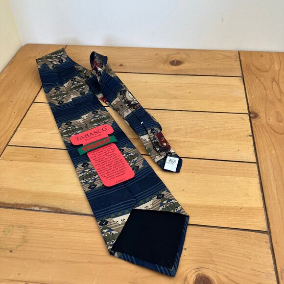 Tabasco Navy Blue Silk Tie Made in USA Seafood Hot Sauce Design NWT - Picture 3 of 5